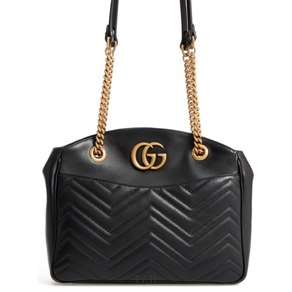 Gucci Handbags - Excellent condition! Black Gucci Marmont purse